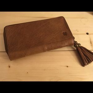 Lucky brand leather wallet. Tan